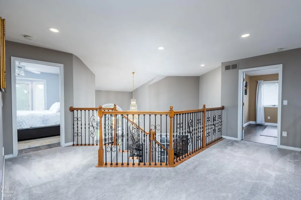 22297 Hazelton Ct Court Novi City MI 48374