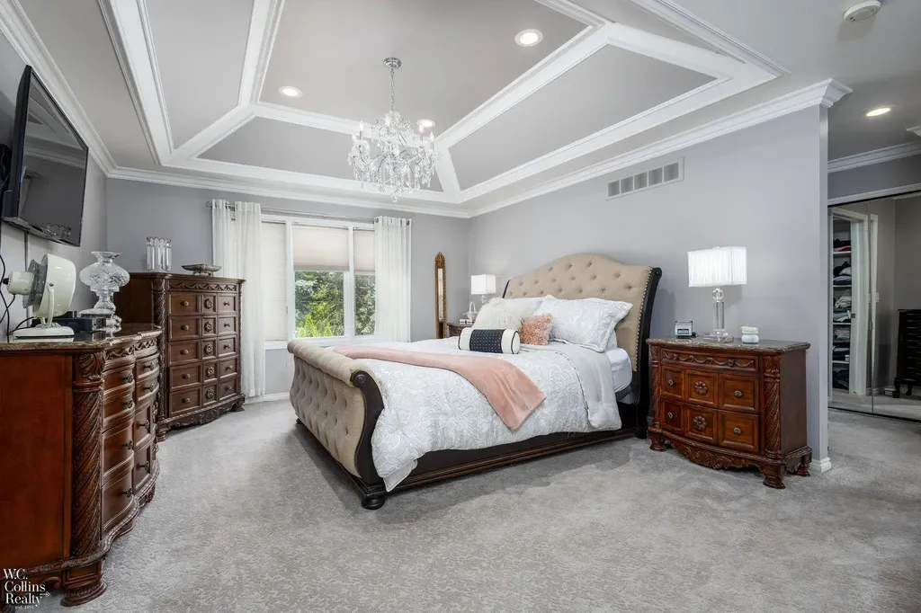 22297 Hazelton Ct Court Novi City MI 48374