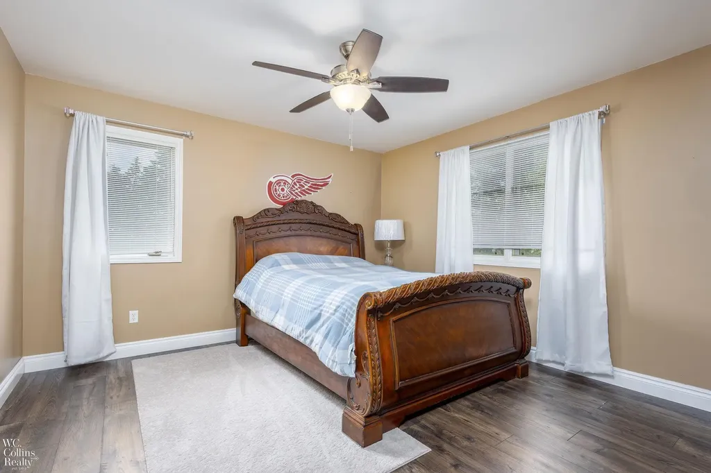 22297 Hazelton Ct Court Novi City MI 48374