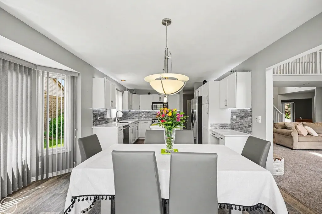 48710 Lafayette Drive Macomb Township MI 48044