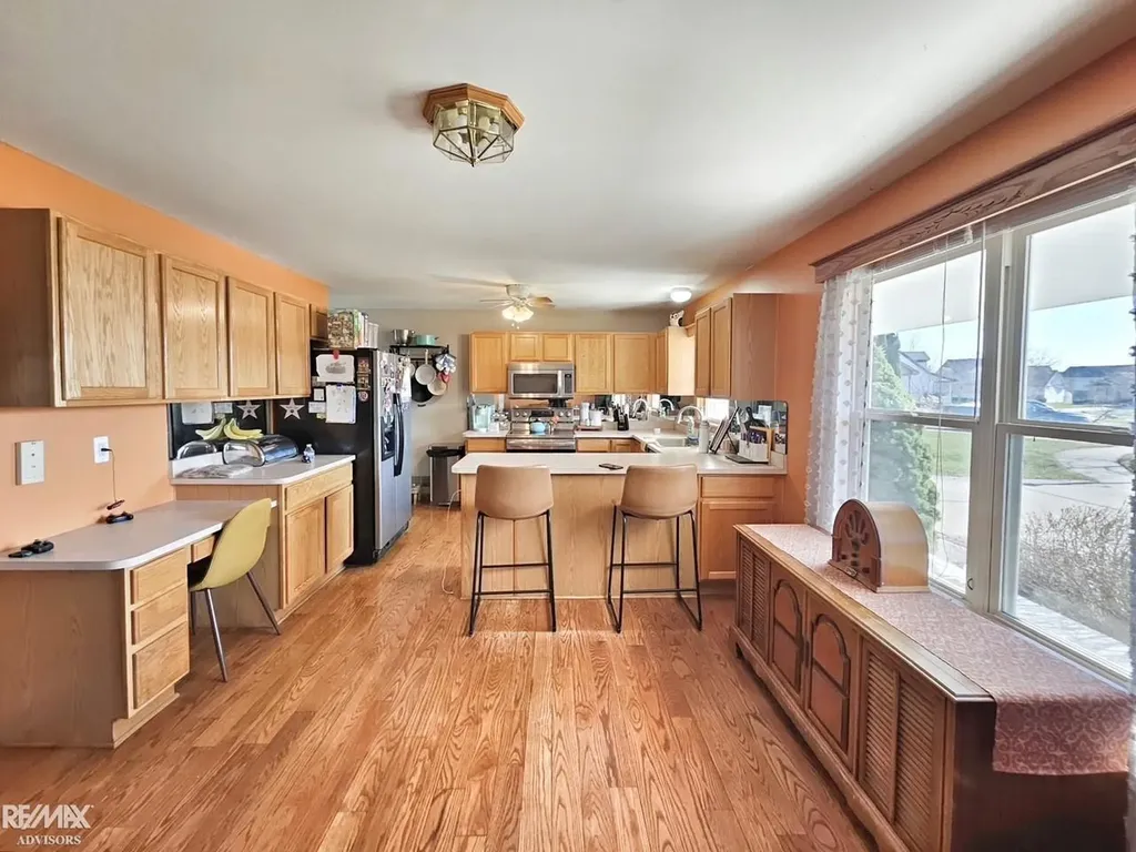 54690 Beacon Cove Circle New Baltimore City MI 48047