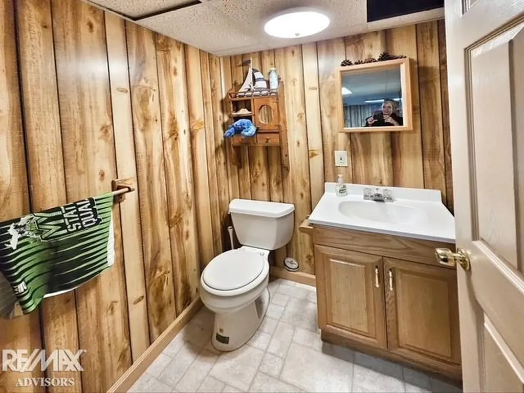 54690 Beacon Cove Circle New Baltimore City MI 48047