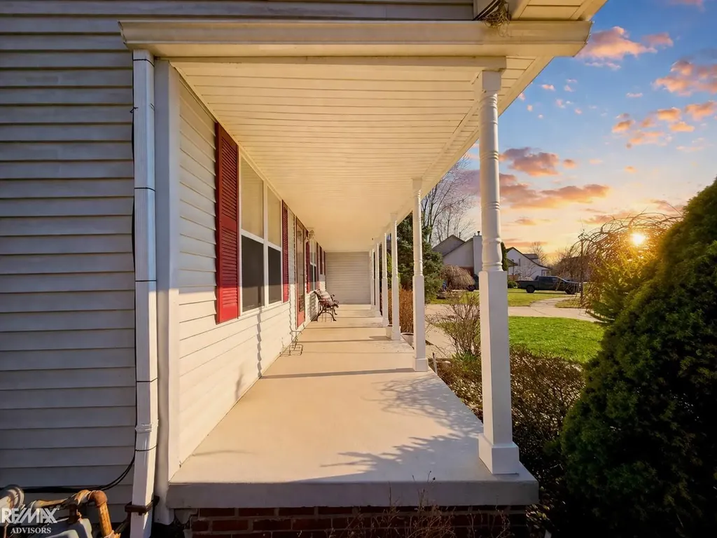 54690 Beacon Cove Circle New Baltimore City MI 48047