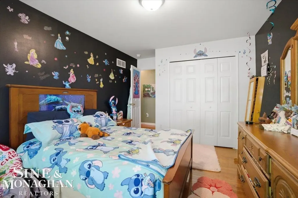 1098 Broad Ax Lane Kimball Township MI 48074