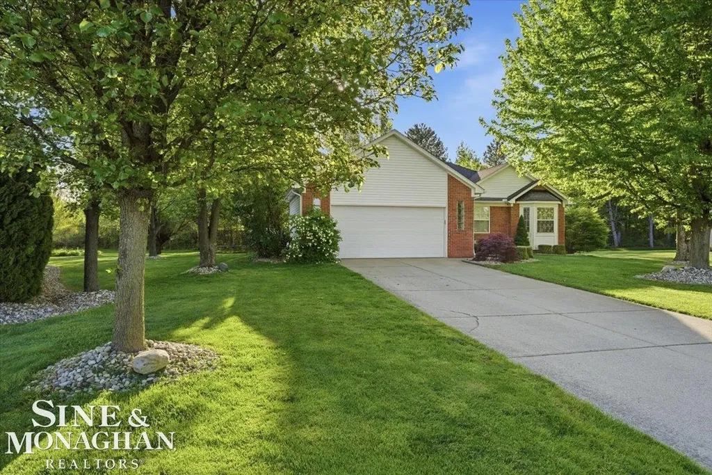 1098 Broad Ax Lane Kimball Township MI 48074