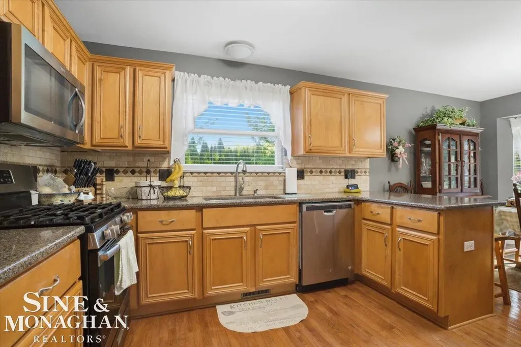 1098 Broad Ax Lane Kimball Township MI 48074