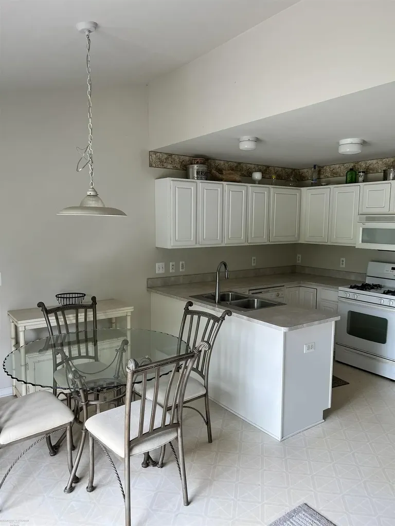 21191 Clear Creek Boulevard Clinton Charter Township MI 48036