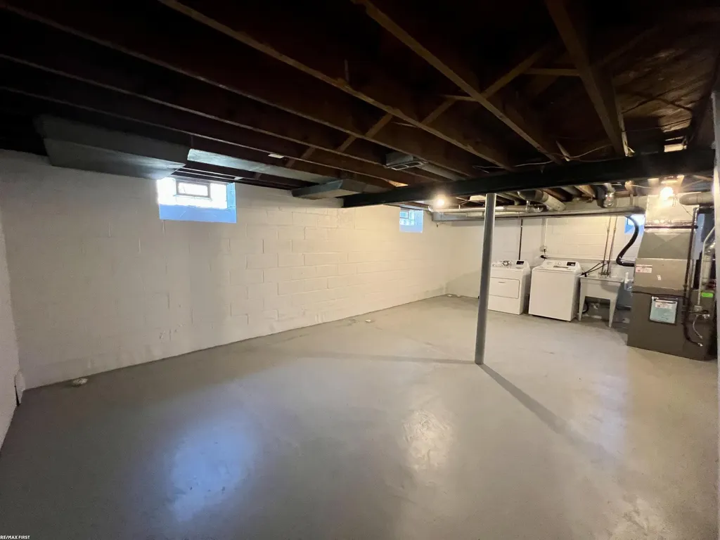 20351 8 Mile Road St. Clair Shores City MI 48080