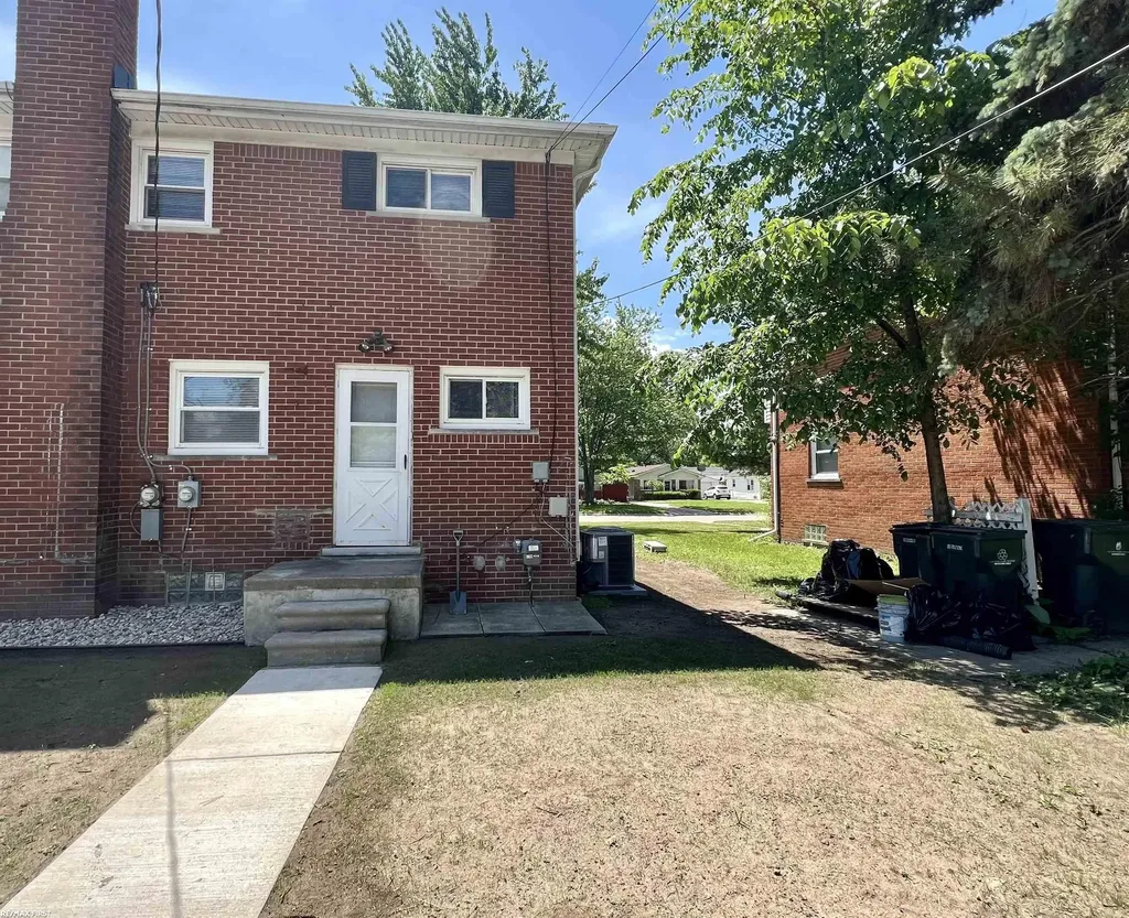 20351 8 Mile Road St. Clair Shores City MI 48080