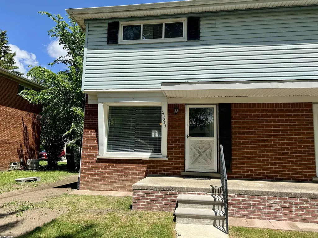 20351 8 Mile Road St. Clair Shores City MI 48080