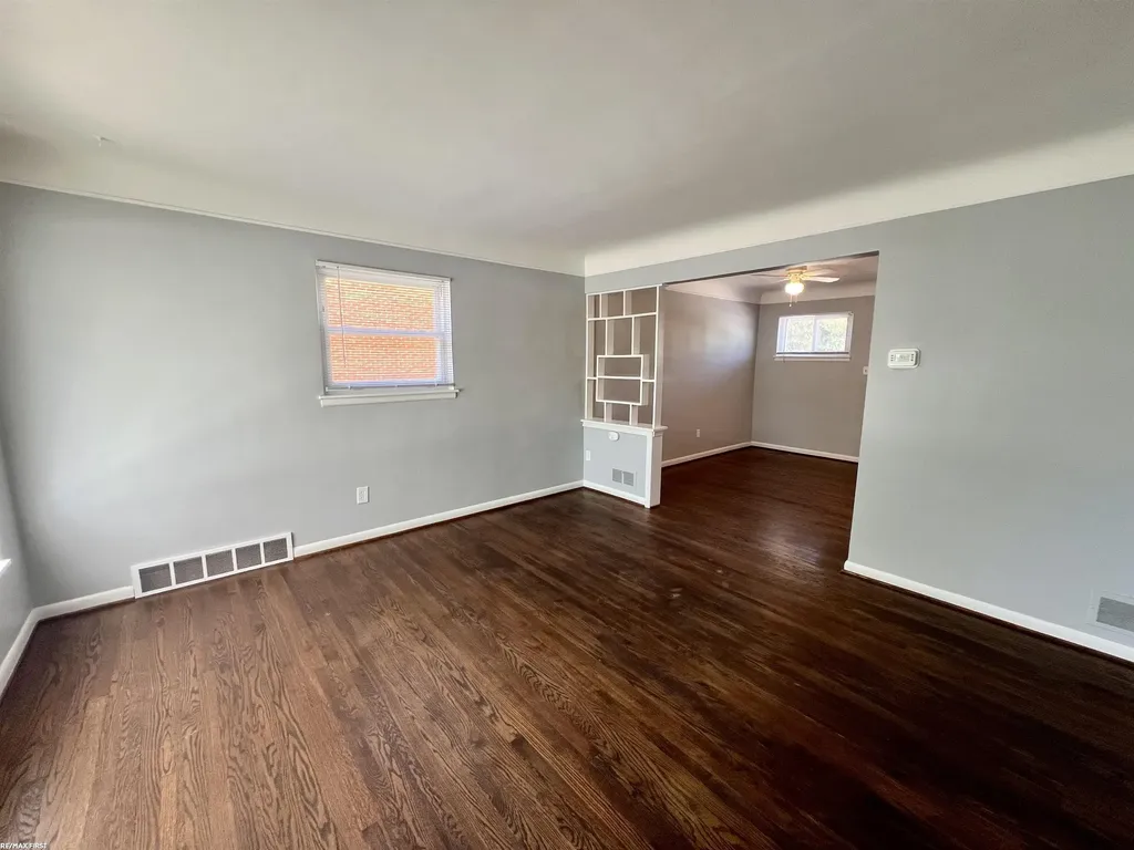 20351 8 Mile Road St. Clair Shores City MI 48080
