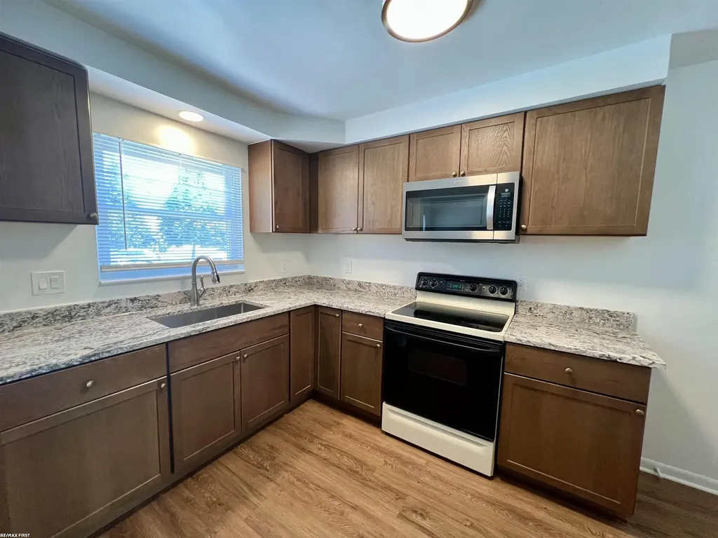 20351 8 Mile Road St. Clair Shores City MI 48080