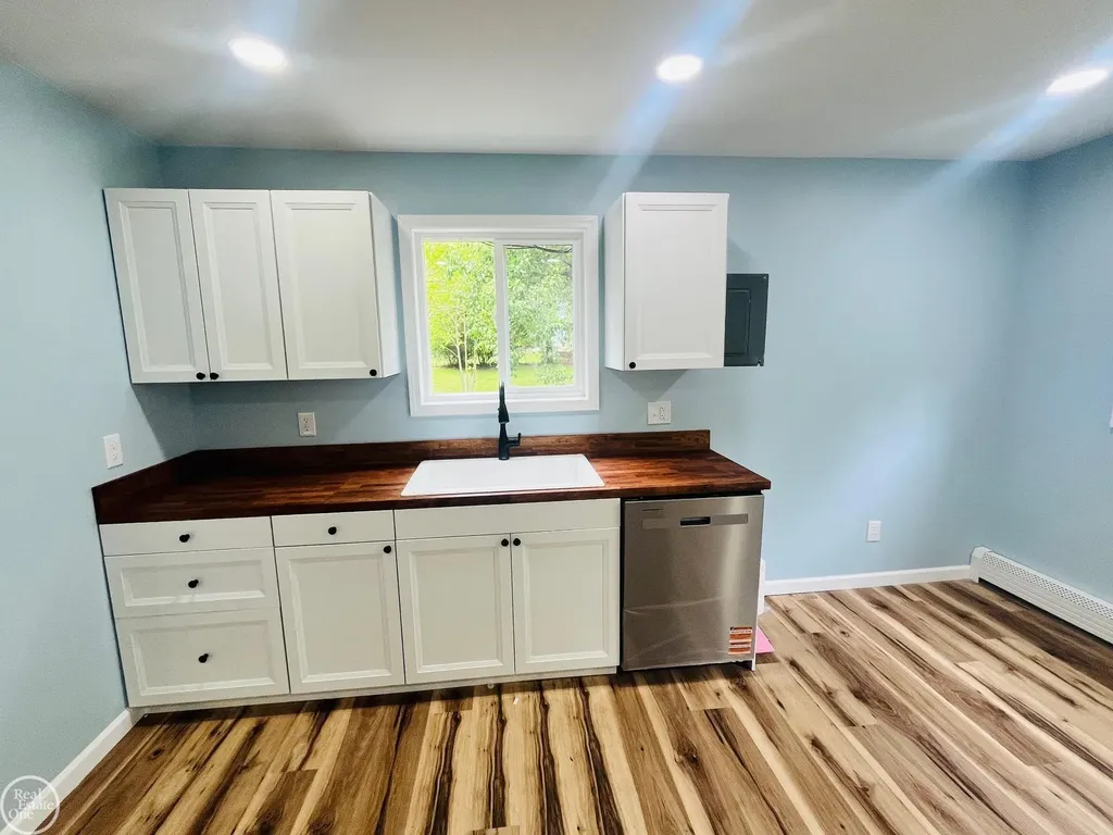 7295 N Elmwood Road Worth Township MI 48450