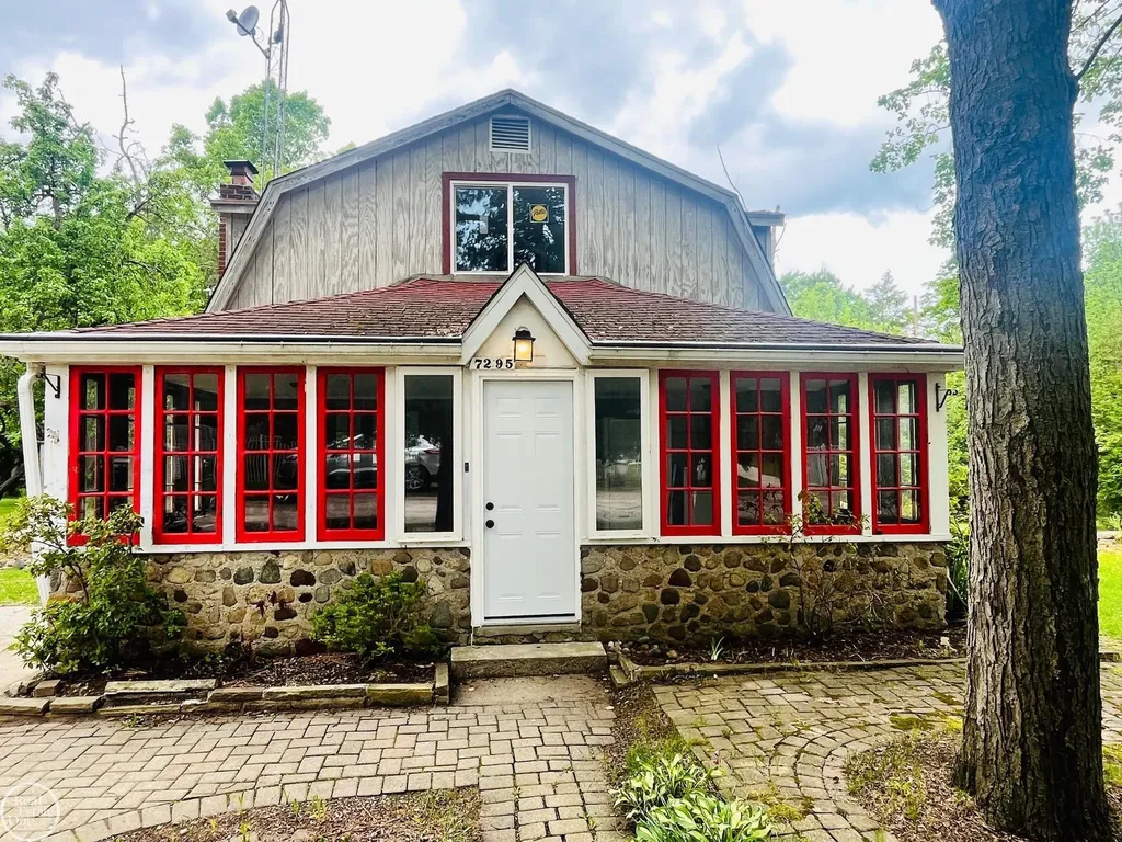 7295 N Elmwood Road Worth Township MI 48450