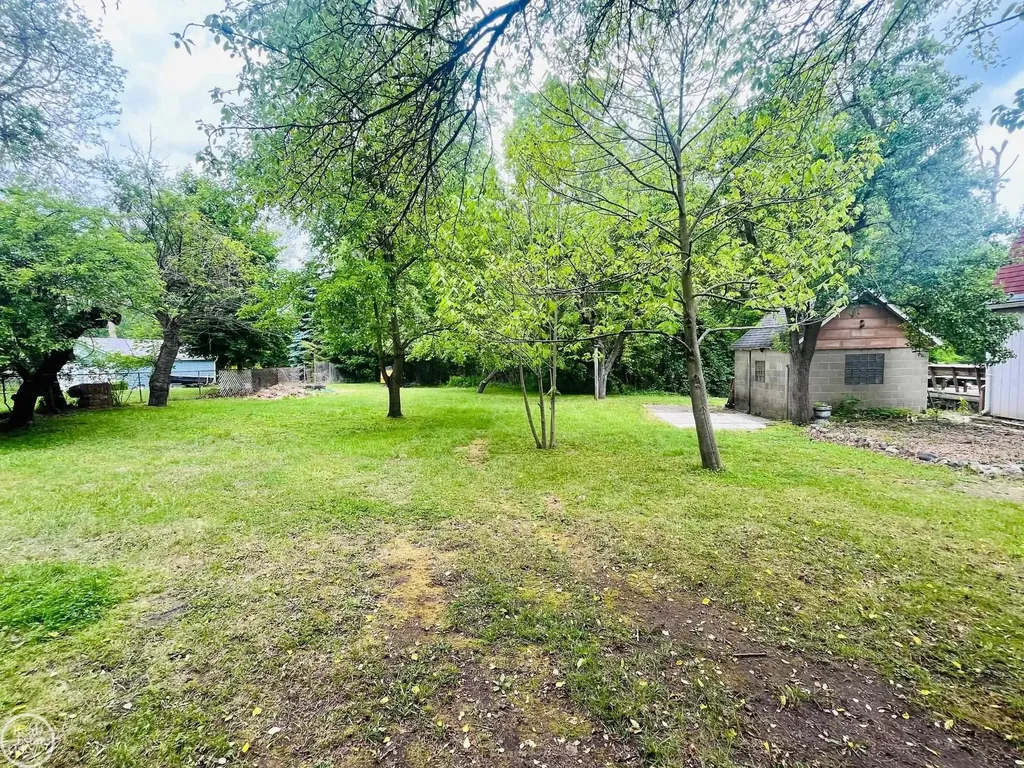 7295 N Elmwood Road Worth Township MI 48450