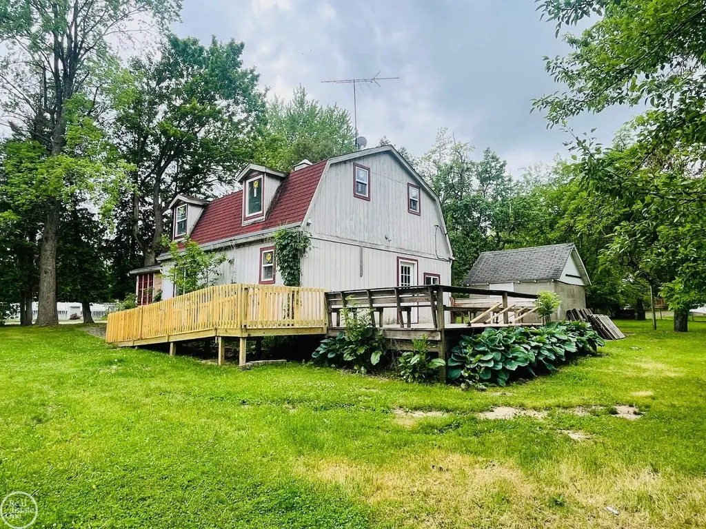 7295 N Elmwood Road Worth Township MI 48450