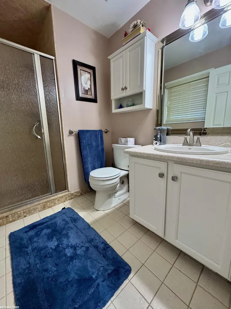 15330 Pebble Pointe Court Clinton Charter Township MI 48038