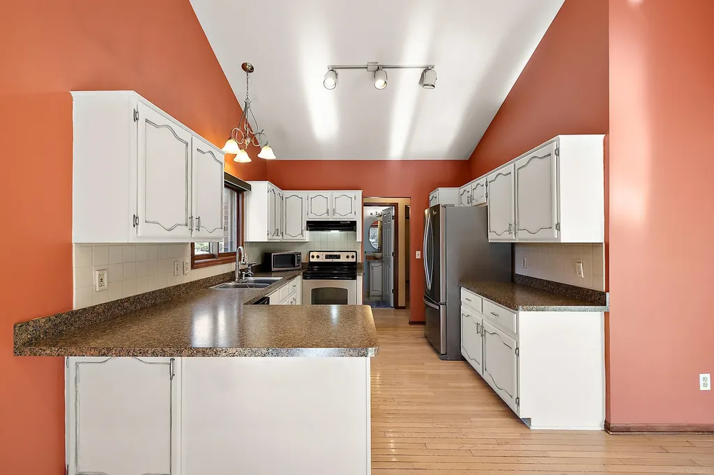 48626 Thorncroft Drive Macomb Township MI 48044