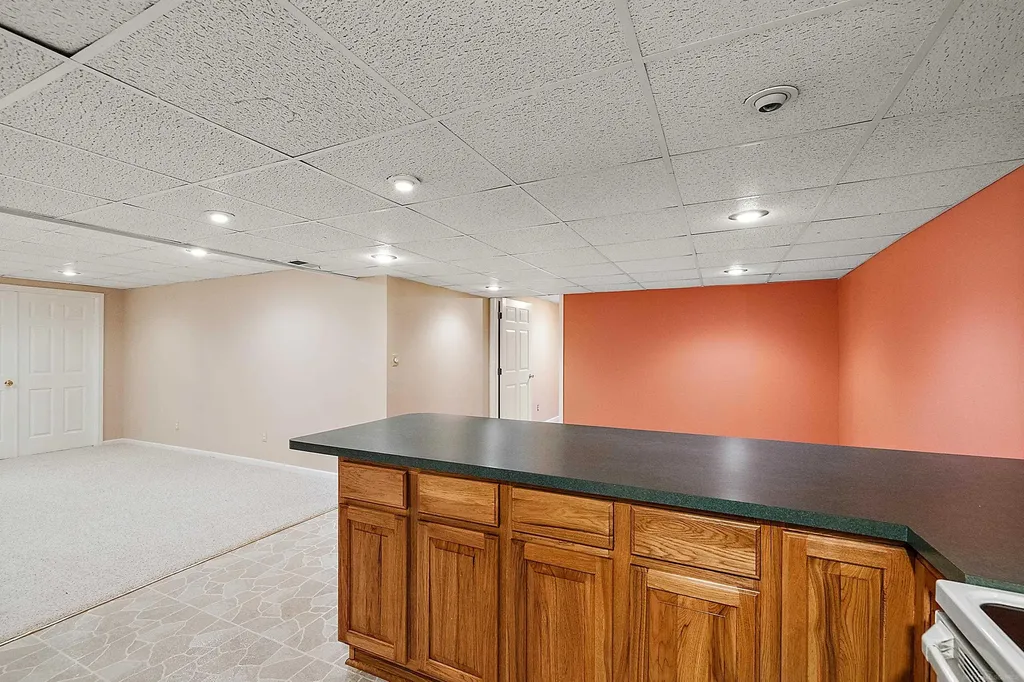 48626 Thorncroft Drive Macomb Township MI 48044