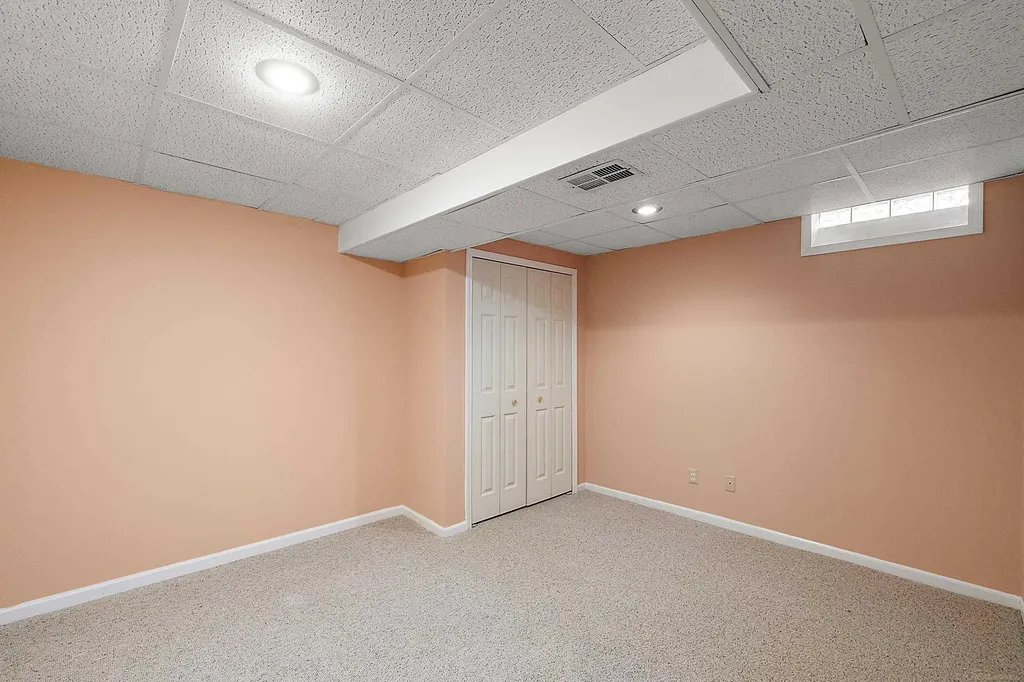 48626 Thorncroft Drive Macomb Township MI 48044