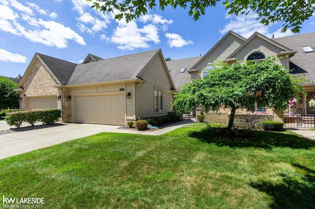 16907 Driftwood Drive Macomb Township MI 48042