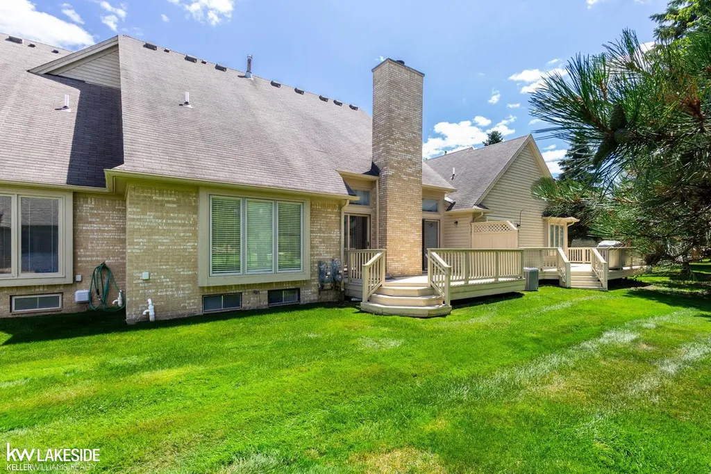 16907 Driftwood Drive Macomb Township MI 48042