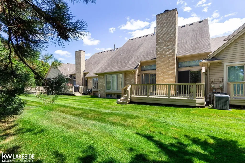 16907 Driftwood Drive Macomb Township MI 48042
