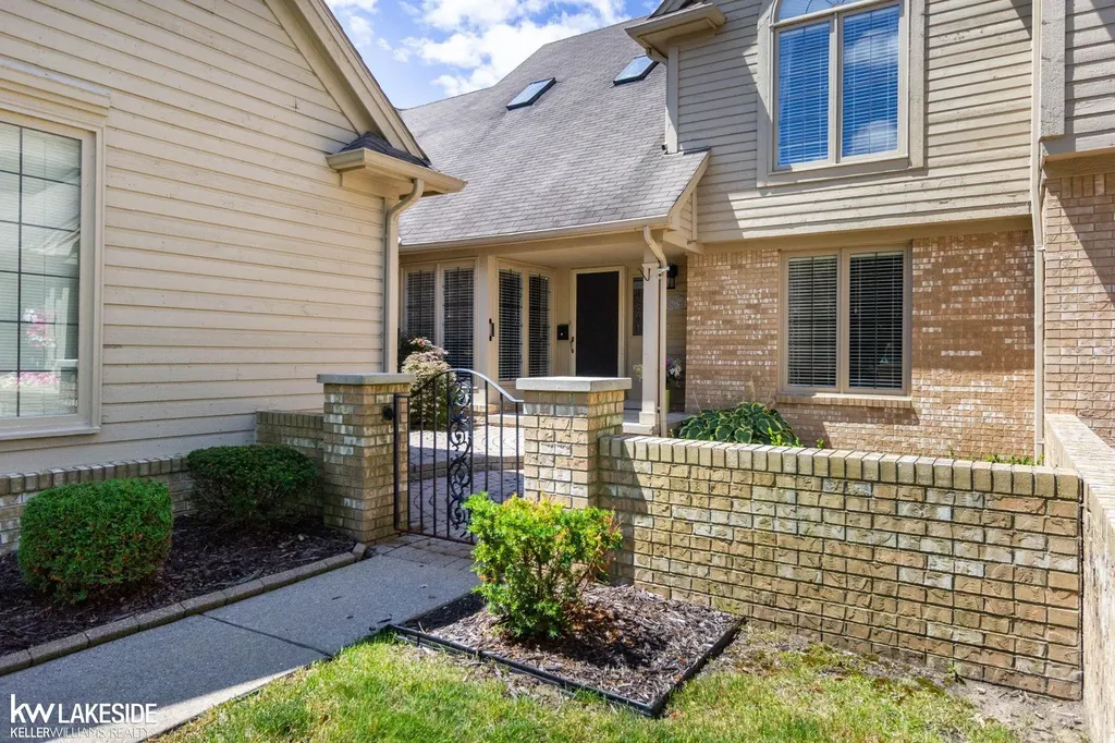 16907 Driftwood Drive Macomb Township MI 48042