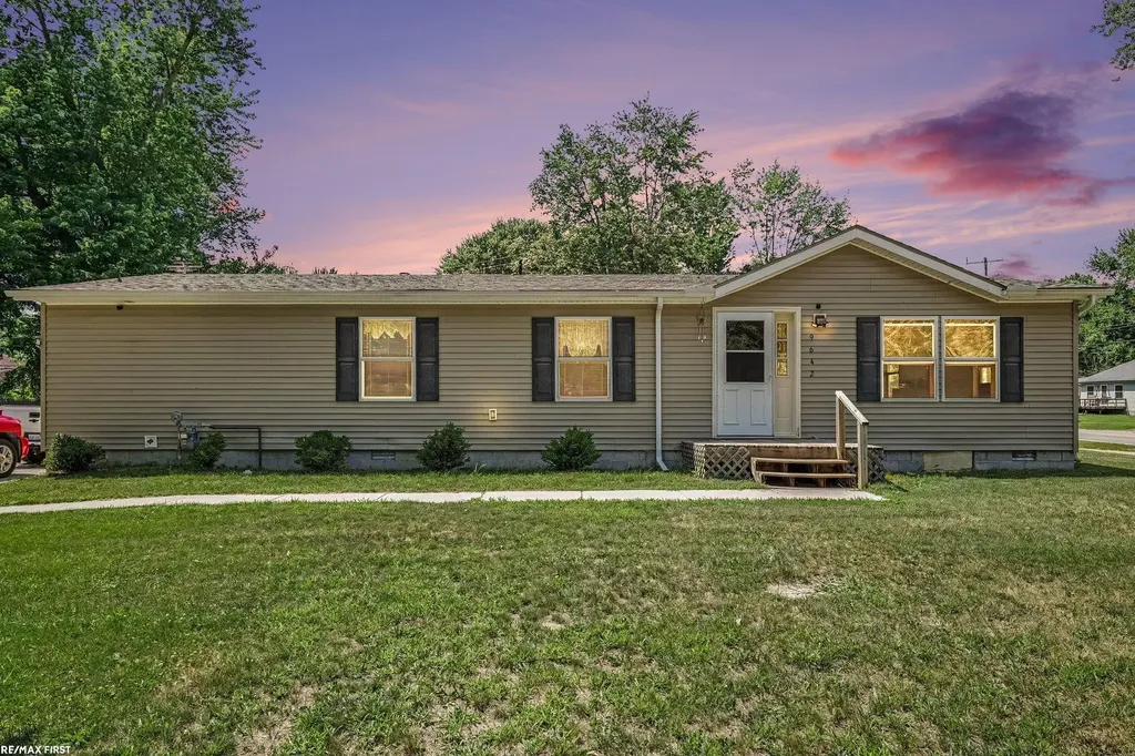 9642 Meadowbrook Street Clay Township MI 48001