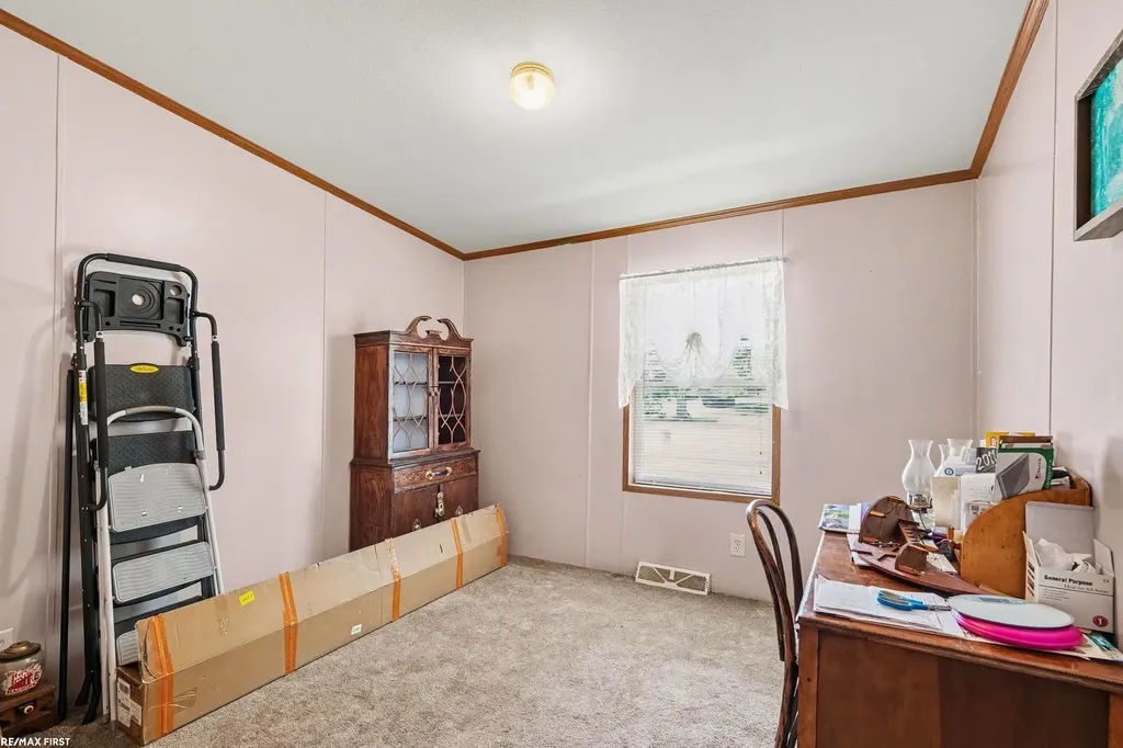 9642 Meadowbrook Street Clay Township MI 48001