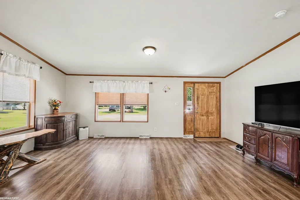 9642 Meadowbrook Street Clay Township MI 48001