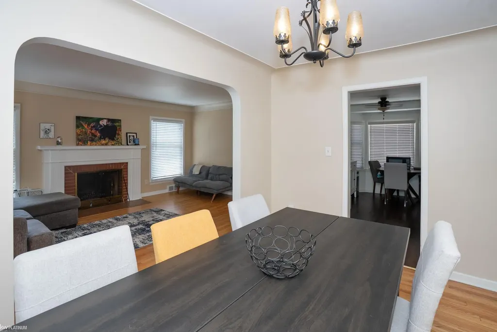 2118 Lennon Street Grosse Pointe Woods City MI 48236