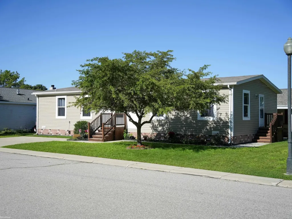 578 Twin Lake Drive Kimball Township MI 48074