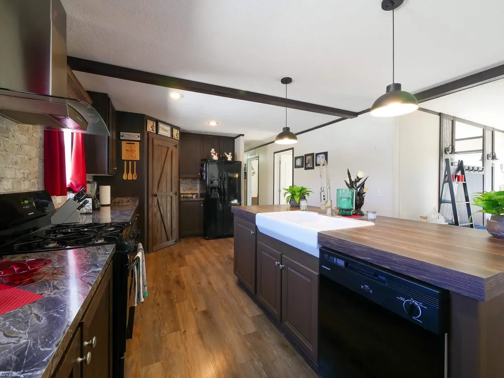 578 Twin Lake Drive Kimball Township MI 48074