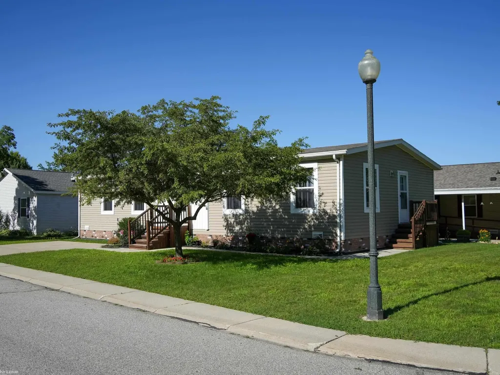 578 Twin Lake Drive Kimball Township MI 48074