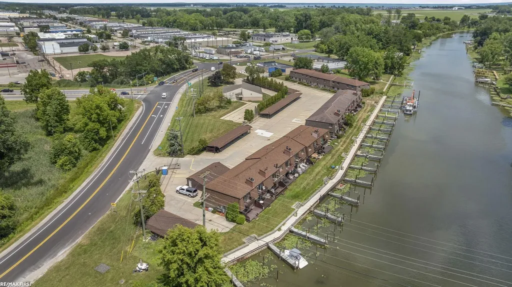 25340 Quarter Deck Street Harrison Charter Township MI 48045
