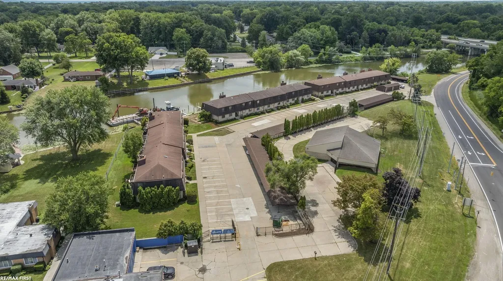 25340 Quarter Deck Street Harrison Charter Township MI 48045