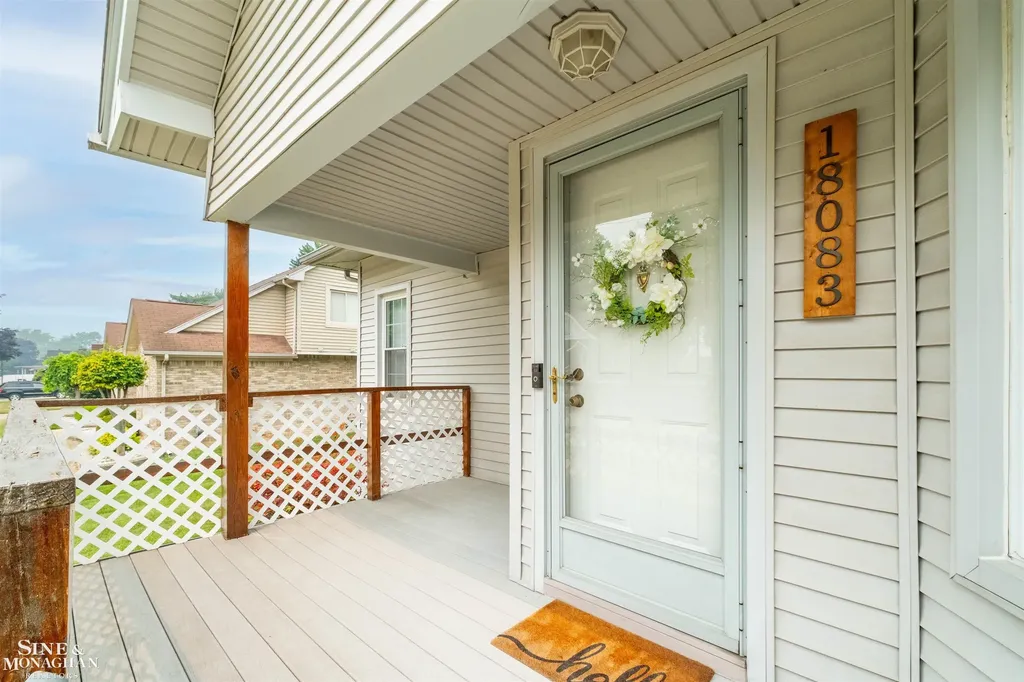 18083 Elizabeth Street Roseville City MI 48066