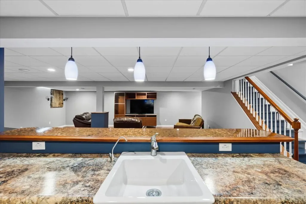 6553 Lindsey Road China Township MI 48054