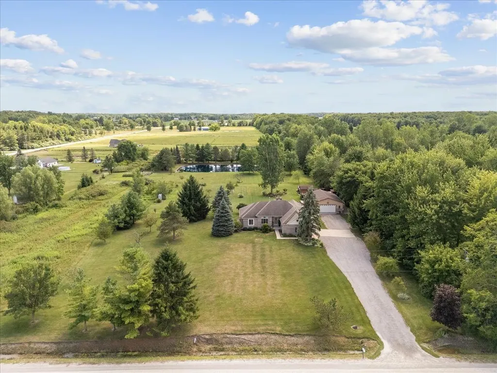 6553 Lindsey Road China Township MI 48054