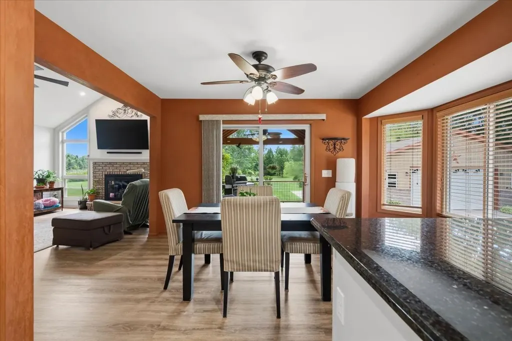 6553 Lindsey Road China Township MI 48054