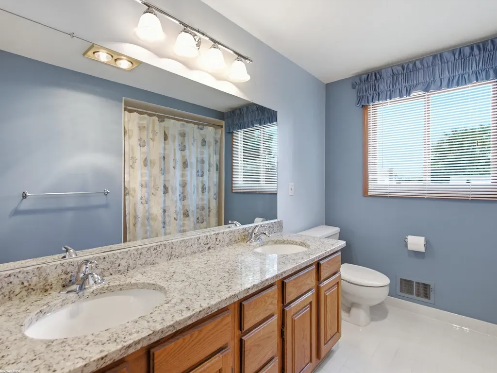 16730 Tower Drive Macomb Township MI 48044