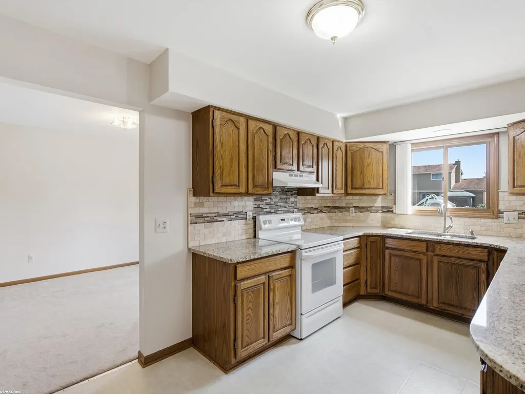16730 Tower Drive Macomb Township MI 48044