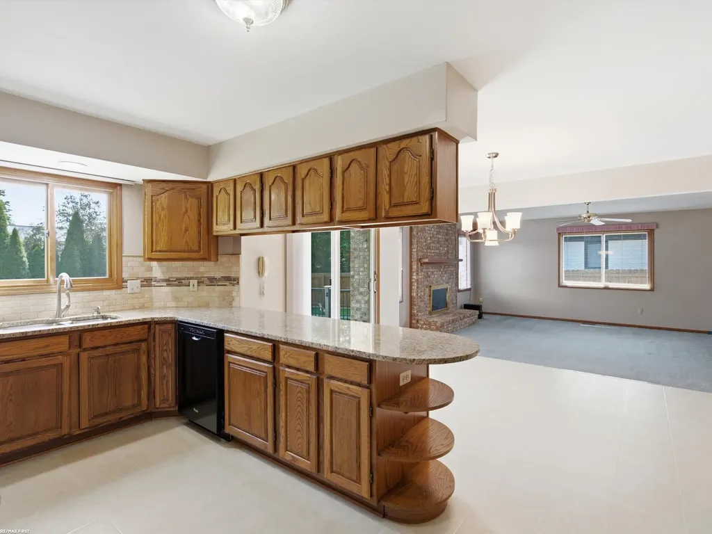 16730 Tower Drive Macomb Township MI 48044