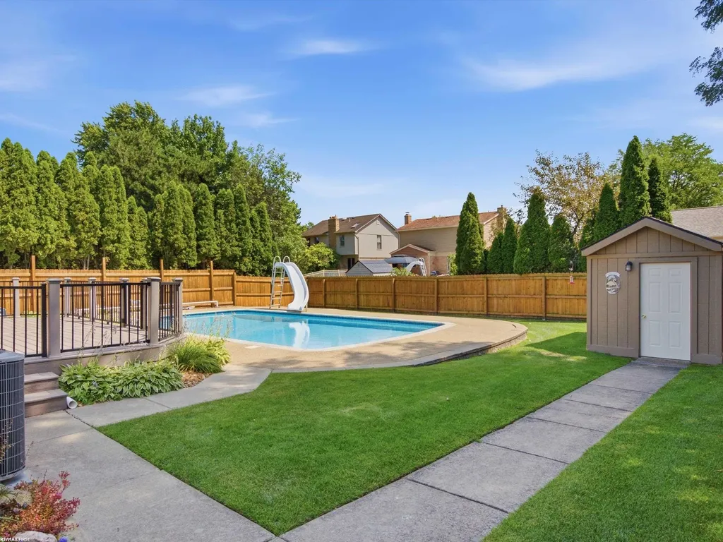 16730 Tower Drive Macomb Township MI 48044