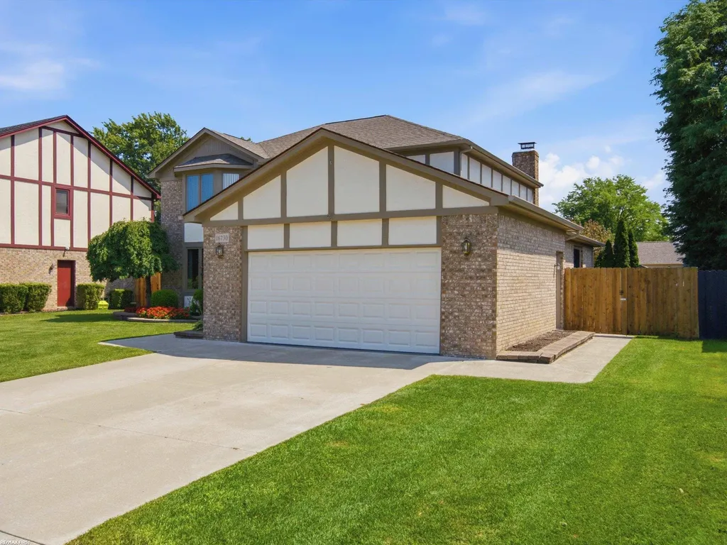 16730 Tower Drive Macomb Township MI 48044