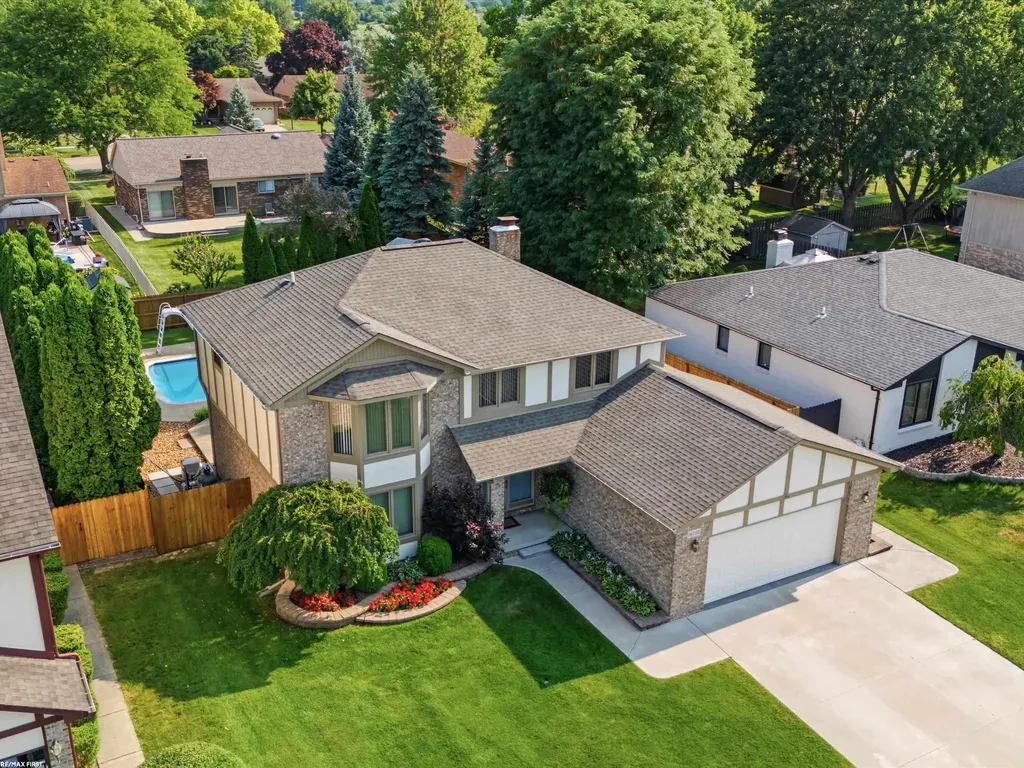16730 Tower Drive Macomb Township MI 48044