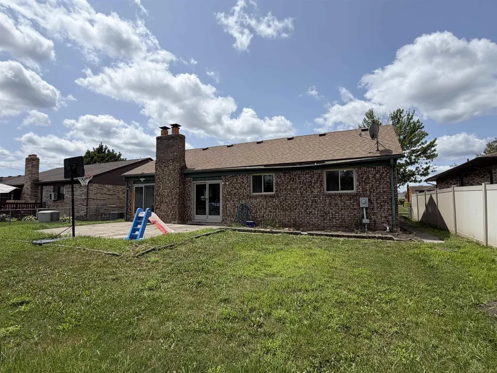 47066 Sanborn Drive Macomb Township MI 48044