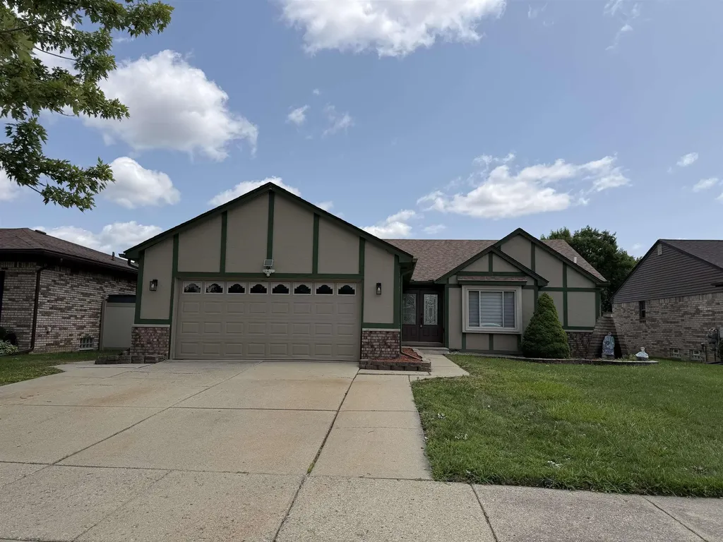 47066 Sanborn Drive Macomb Township MI 48044
