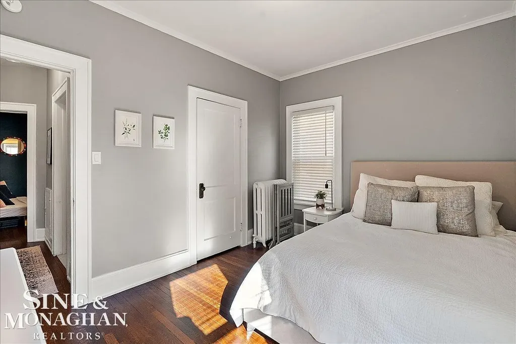1124 Beaconsfield Road Grosse Pointe Park City MI 48230